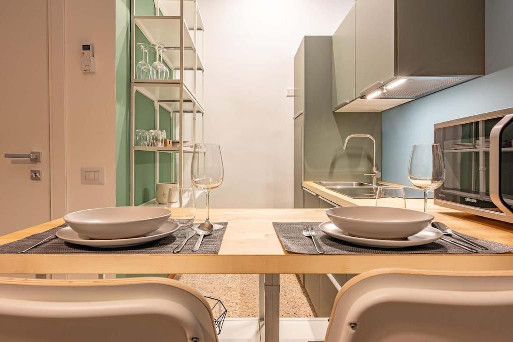 Guest Planet - Cozy Housing Porta Romana M3 Milano Exteriör bild
